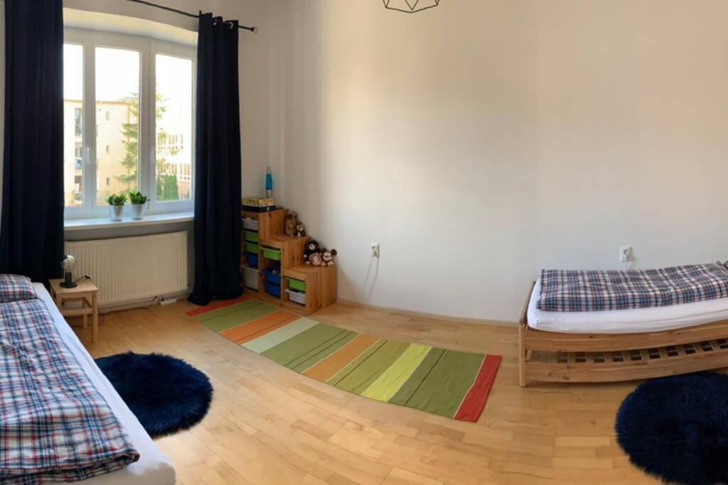 Tichý apartmán blízko centra Appartamento Trenčín Esterno foto