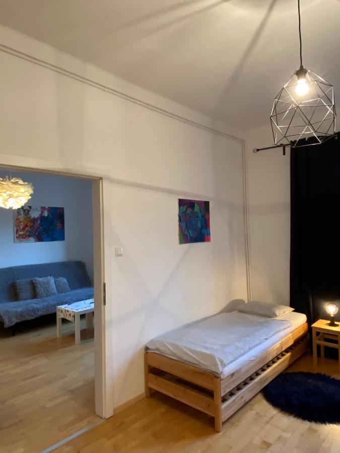 Tichý apartmán blízko centra Appartamento Trenčín Esterno foto