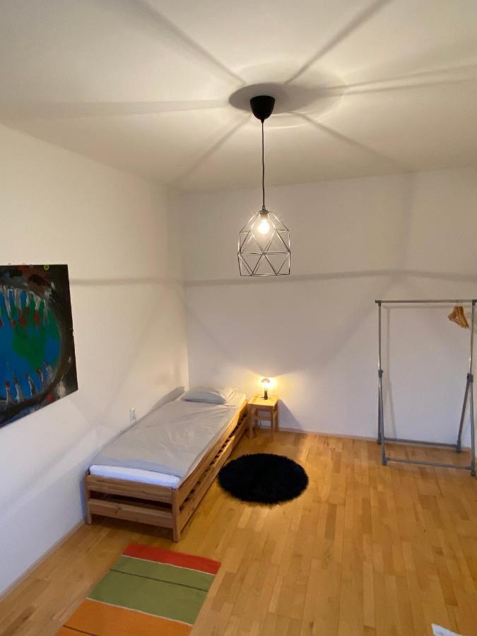 Tichý apartmán blízko centra Appartamento Trenčín Esterno foto