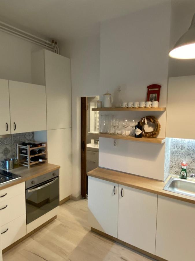 Tichý apartmán blízko centra Appartamento Trenčín Esterno foto